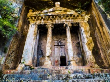 Fethiye kral mezarları