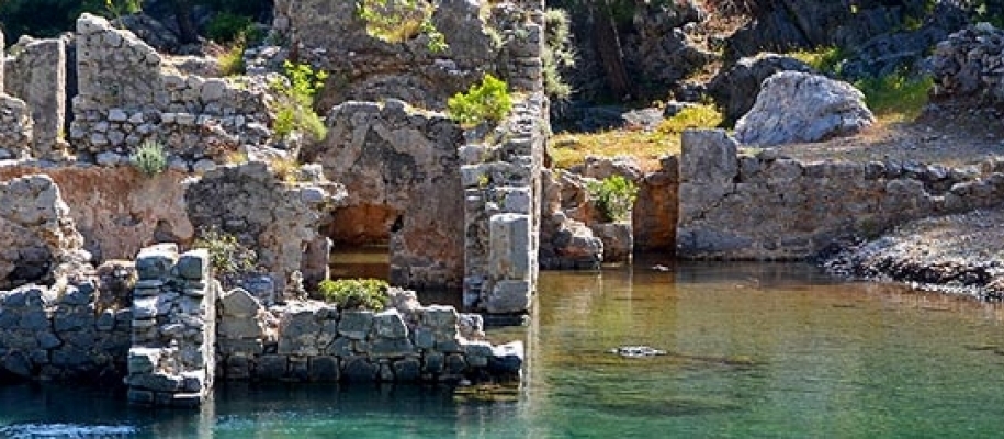 Kleopatra Hamamı - Hamam Koyu